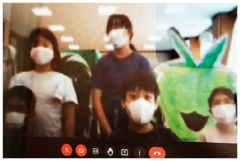 リモート朝会をしている様子