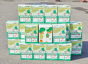 回収した巻心を資源とした段ボールの写真